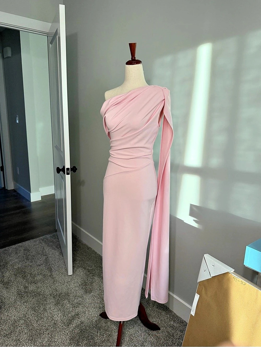 YH & CO Pink One-Shoulder Maxi Dress Size XS Like New